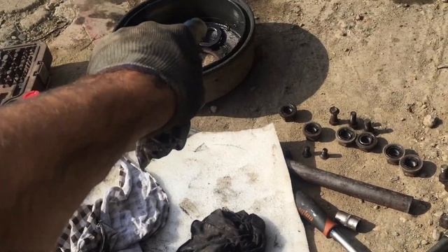 Замена сальника задней ступицы.... смотреть онлайн