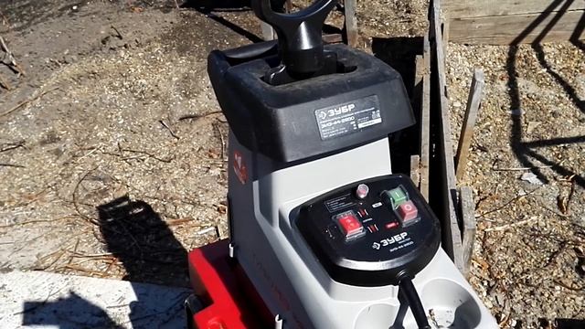 садовый измельчитель Зубр смотреть онлайн