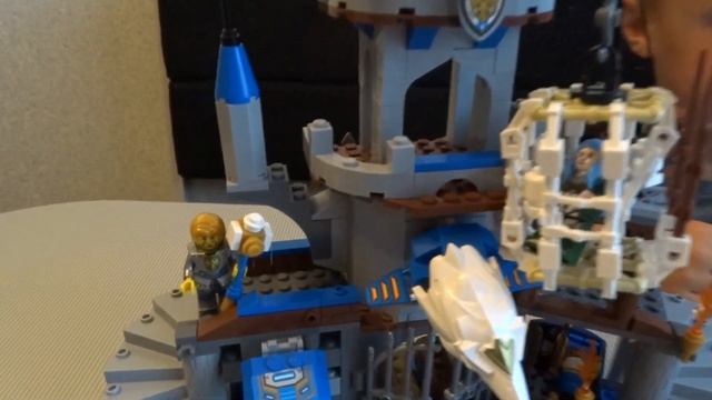 Конструктор: Рыцарский замок, рыцари, эльфы, корабль эльфов. Toys. смотреть онлайн