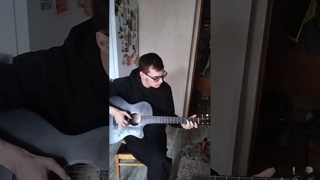 без названия..когда то сын сказал что в жизни больше не возьмёт в руки гитару. . смотреть онлайн