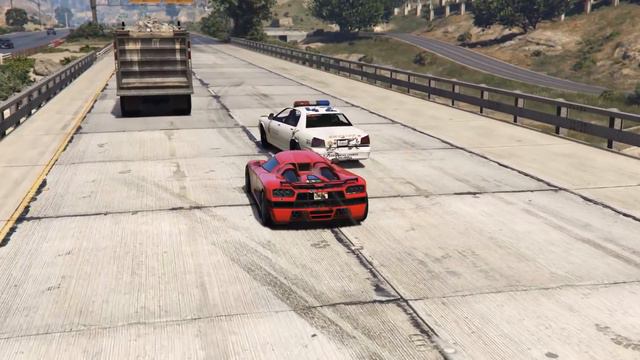 GTA 5 COPS VS GTA 4 COPS (WHICH IS BEST COPS?)
