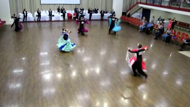 Квикстеп (1) (Взрослые + Молодежь D класс) 17.11.2018 Рейтинг-турнир Санкт-Петербурга (7 тур) смотреть онлайн