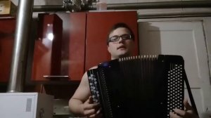 "Над окошком месяц" на баяне