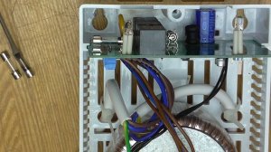 Стабилизатор для котла Teplocom ST-555. Простой ремонт после скачка напряжения.