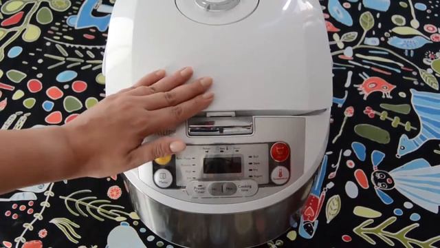 Večnamenski kuhalnik Philips Multicooker - Recept piščančje perutničke z medom in limono смотреть онлайн