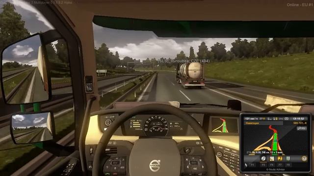 ETS 2 Multiplayer - Чуть не зажал при обгоне. смотреть онлайн