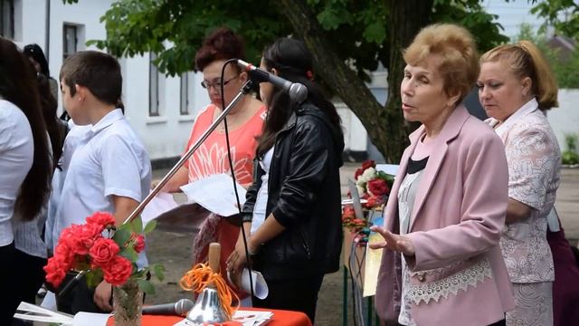 Последний звонок школа 5. Речь и напутствие воспитателя выпускникам школы смотреть онлайн