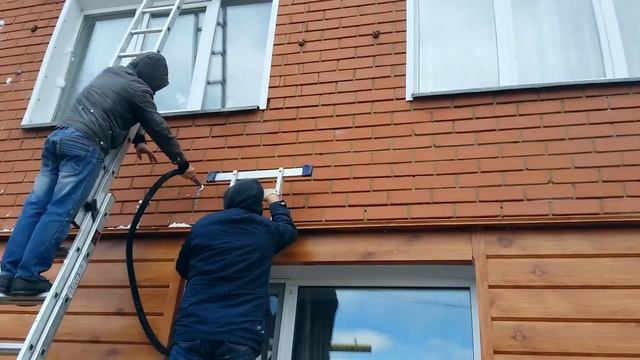 Утепление пеноизолом. Компания ЗлатСтандарт. Наши работы смотреть онлайн