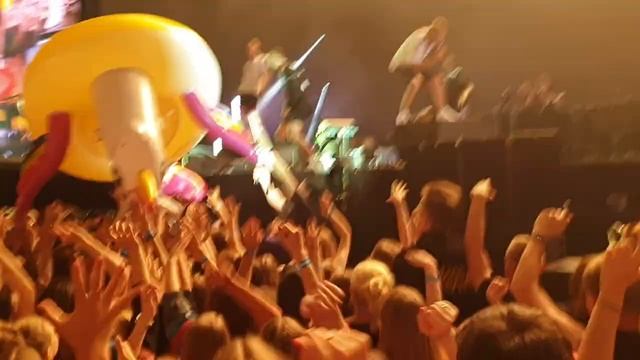 Макс Корж - Здоровый сон (live, 60 FPS, Full HD, 31.08.2019, Россия, Москва, ВТБ АРЕНА, ДИНАМО) смотреть онлайн