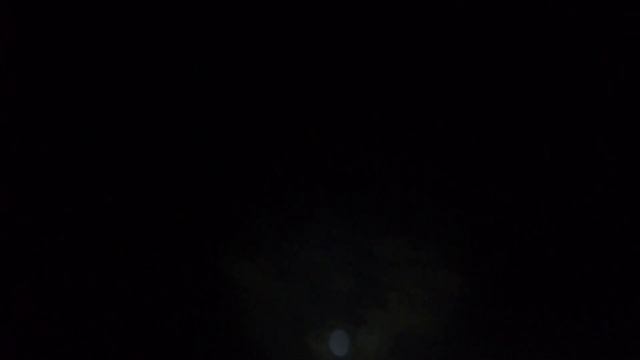 Ночная рыбалка с острогой, взял щуку на 3 кг., и небольшого налима смотреть онлайн