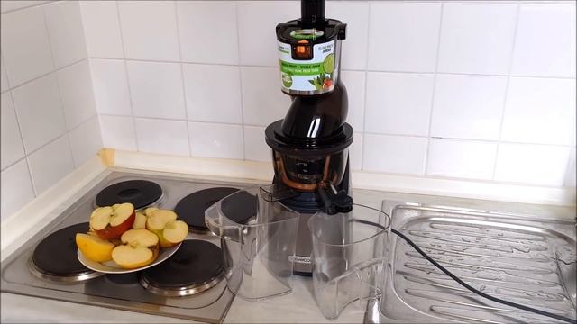 Kenwood Slow Juicer JMP 800 SI - Unboxing & First Run смотреть онлайн
