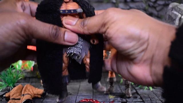 Mezco Toyz: Slugfest Emporium Barbarian Booster Set Review смотреть онлайн