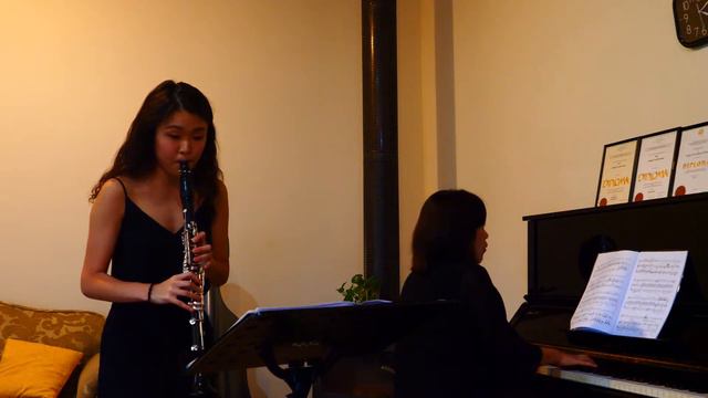 Anna Chung- Poulenc Sonata for clarinet and piano смотреть онлайн
