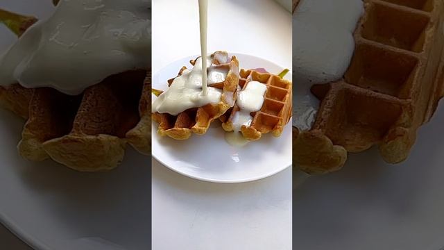 Домашние блины с ягодами