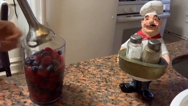 Ягодный смузи??Очень быстро и вкусно смотреть онлайн