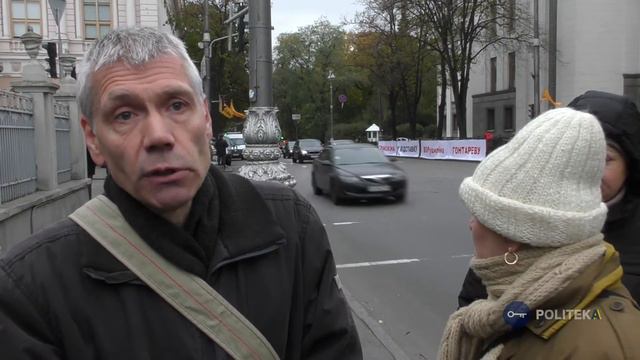 Крики и бой барабанов под Кабмином: вкладчики "Михайловского" снова протестуют смотреть онлайн