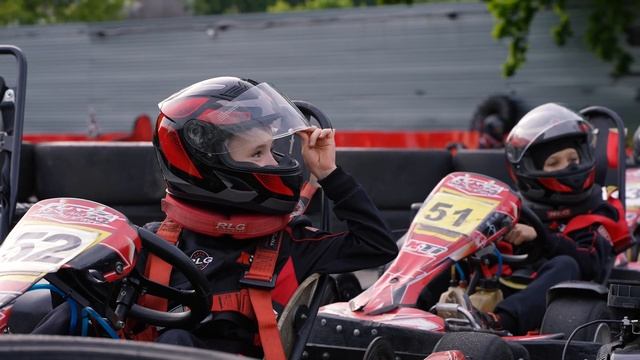 Подарочный сертификат Mosfly - заезд на картинге смотреть онлайн