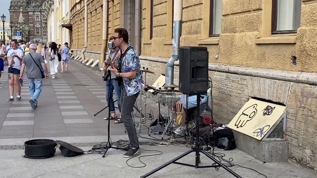 Уличные музыканты в центре Санкт-Петербурга 3 смотреть онлайн