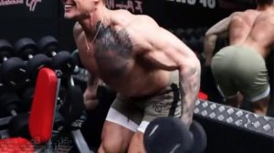 8 Лучших упражнений для тренировки спины С ГАНТЕЛЯМИ