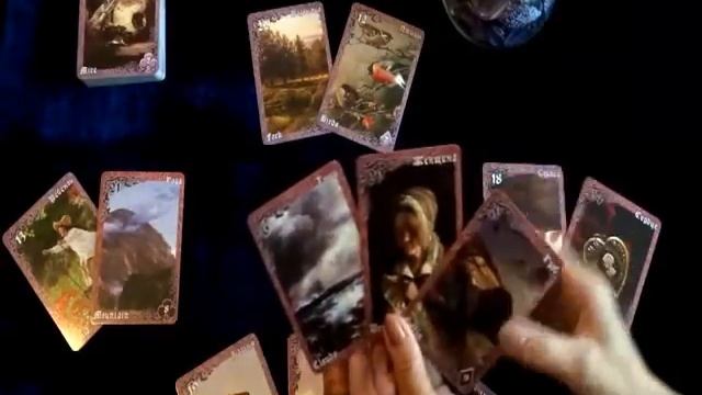 Ленорман. Лиловые и вишневые сумерки. Расклад "Недвижимость" смотреть онлайн