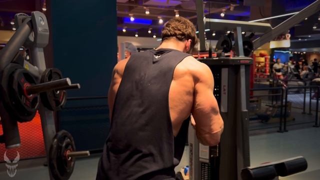 СУПЕРЭФФЕКТИВНАЯ ТРЕНИРОВКА РУК! ПОЛЕЗНЫЕ СОВЕТЫ #aesthetic #armsworkout #biceps #triceps