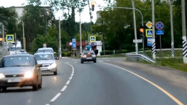 В СЯСЬСТРОЕ СУББОТНИМ ВЕЧЕРКОМ смотреть онлайн