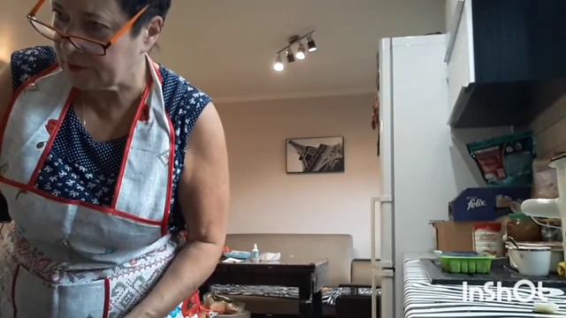 Готовлю обед и веду беседу о моих любимых / Приехала на фазенду @mira-lay смотреть онлайн