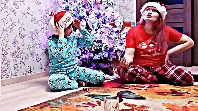 Открываю новогодний адвент календарь - Играю с мамой в игру Если я попаду, то... смотреть онлайн