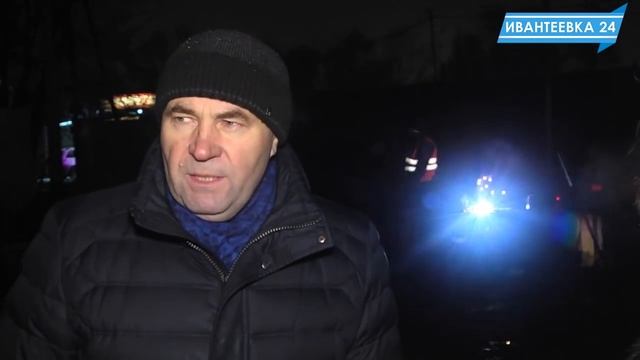 Установили бетонные блоки возле поворота с ул. Толмачева на Щелково смотреть онлайн