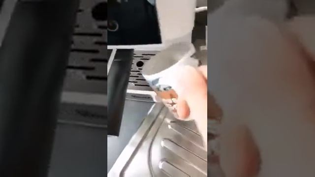 Wamife Espressomaschine Kaffeemaschine mit Milchschäumer, 15 Bar Siebträgermaschine смотреть онлайн