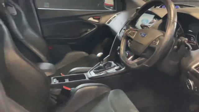 Ford Focus RS HD Video смотреть онлайн