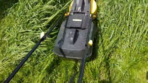 Газонокосилка электрическая Champion EM3211, обзор в домашних условиях.