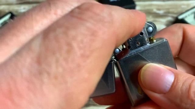 Не дорогие зажигалки Zippo. Оригинал или нет? смотреть онлайн