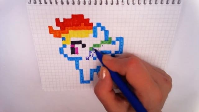 РИСУЕМ ПО КЛЕТОЧКАМ - Рейнбоу Деш /Радуга Деш - ПОНИ - | Pixel Art - Простые рисунки мультфильмы смотреть онлайн