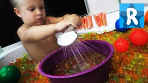 ★ ORBEEZ в Душе Купаемся с Шариками Играем Посудой в Орбиз New Orbeez Toys ORBEEZ POOL PARTY