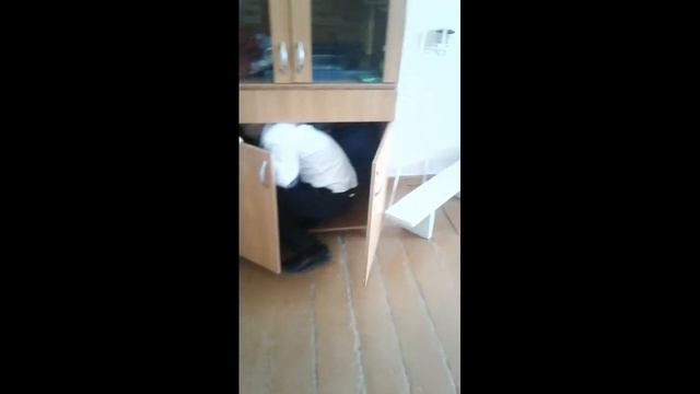 ЗАЛЕЗЛИ В ШКАФ!|ЧТООО!? смотреть онлайн