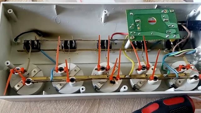 Плохой контакт в розетках удлинителя? Вопрос решаемый. смотреть онлайн