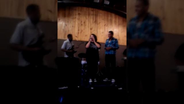 Sumone Frost Thinking about you@ Uncle Reo's Ribs смотреть онлайн