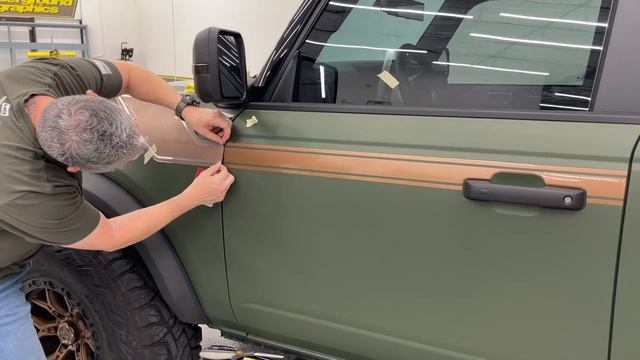 How To Install Your Ford Bronco Retro Hockey LOW Kit | From Underground Graphics | Feat. EVS Motors смотреть онлайн