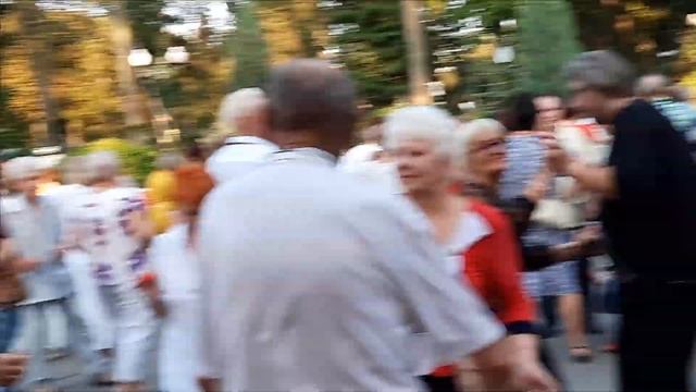 ШЛЕПАЛИ ШЛЕПКИ смотреть онлайн