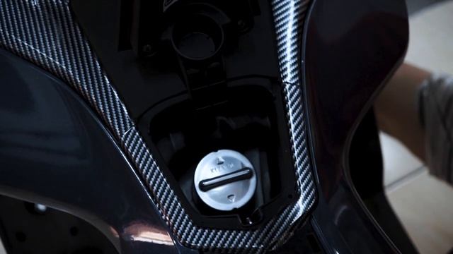 Honda Pcx 160 - Pasang Stiker VPF untuk melindungi body motormu! GLOWING PARAH смотреть онлайн