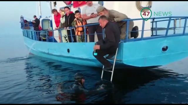 47news: Заплыв по Ладожскому озеру без остановки на Валааме и под "Сектор Газа" смотреть онлайн