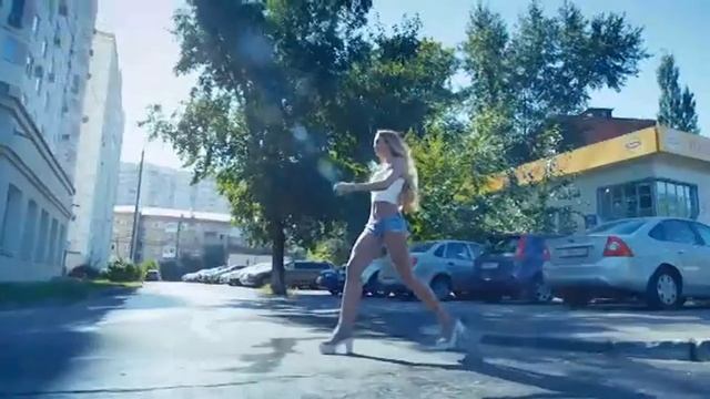 Седан-баклажан RYTP смотреть онлайн