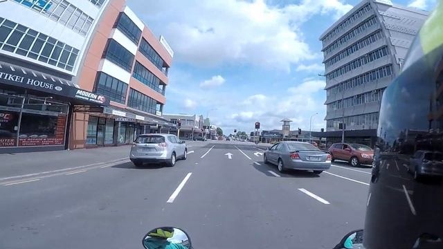 Hyosung SR100 - Ride and Review смотреть онлайн