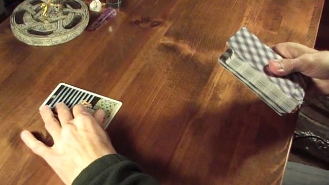 Tarot Cards: How To Shuffle, Cut And Lay Out The Cards смотреть онлайн
