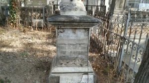 ПАМЯТНИКИ СТАРОГО КУКИЙСКОГО КЛАДБИЩА. ТБИЛИСИ.