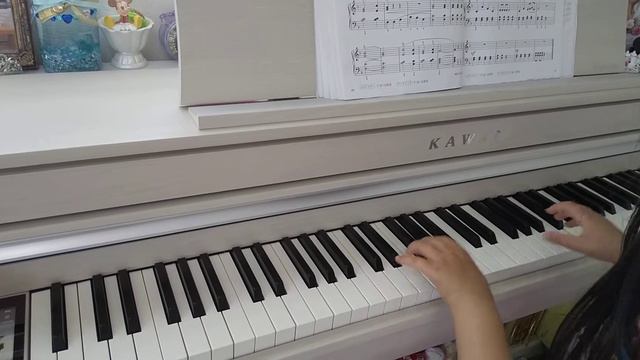 piano☆「おもちゃの行進」ストリーボック弾いてみた☆カワイ電子ピアノ KAWAI 8才ピアノ小学生楽しくひいてみた3年生☆音楽曲やさしい初級発表会練習歌☆子供向けキッズ教室☆暗譜 指づかい手の動 смотреть онлайн
