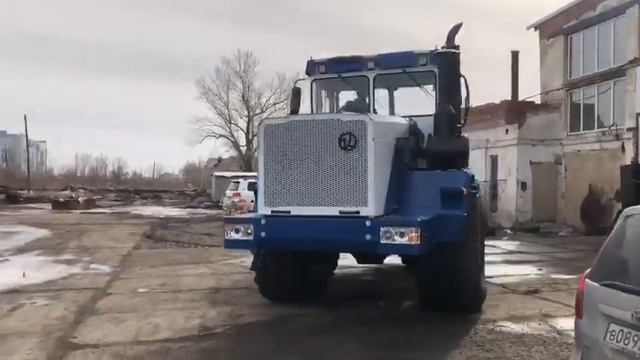 Запуск трактора К-701 после капитального ремонта #kirovets #кировец #к700 #сельскоехозяйство#тракто смотреть онлайн