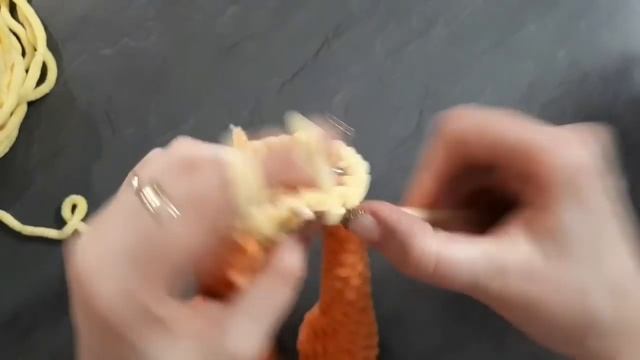 Вязаная уточка.Как связать утку. смотреть онлайн