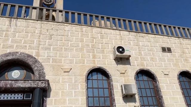 Тбилиси. Дворец торжественных ритуалов- резиденция бизнесмена Бадри Патаркацишвили. Что происходит? смотреть онлайн